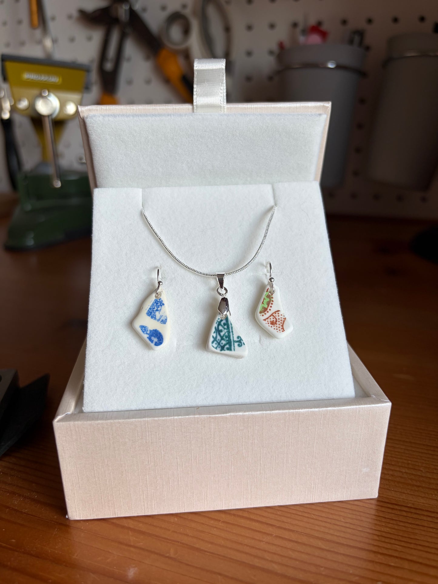 Sea pottery jewellery set